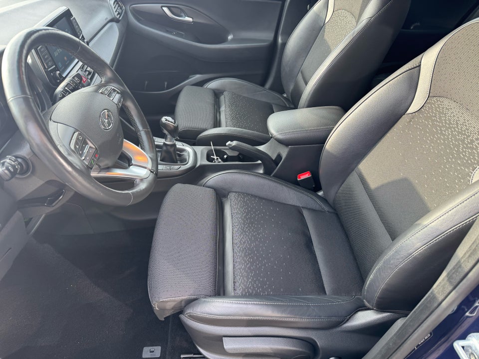 Hyundai i30 1,0 T-GDi Premium stc. 5d