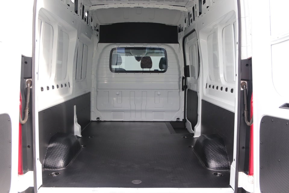 Maxus e-Deliver 9 88 L3H3 Kassevogn