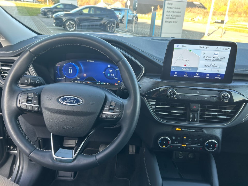 Ford Kuga 2,5 PHEV Vignale CVT 5d