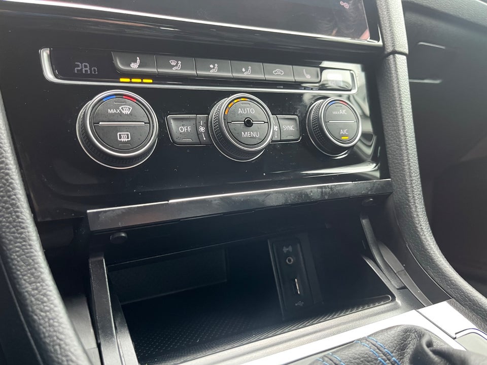 VW Golf VII 1,4 GTE DSG 5d