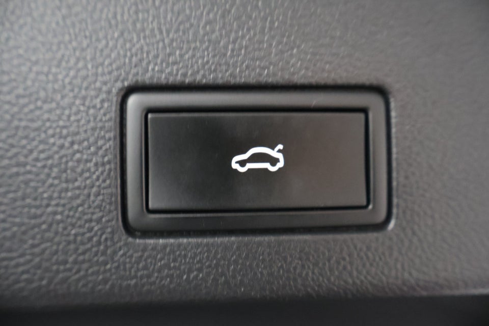 VW Golf VIII 1,5 eTSi 150 Style Variant DSG 5d