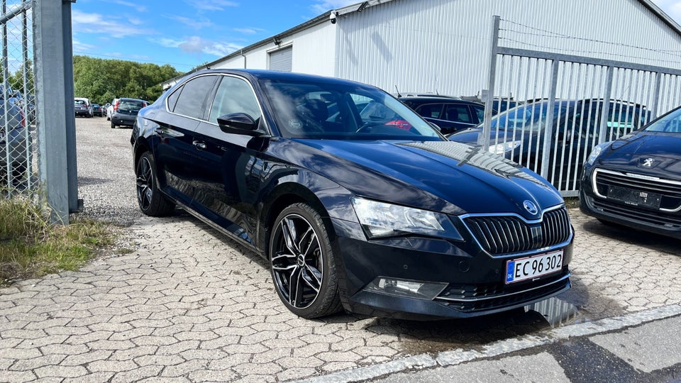 Skoda Superb 1,6 TDi 120 Ambition DSG 5d