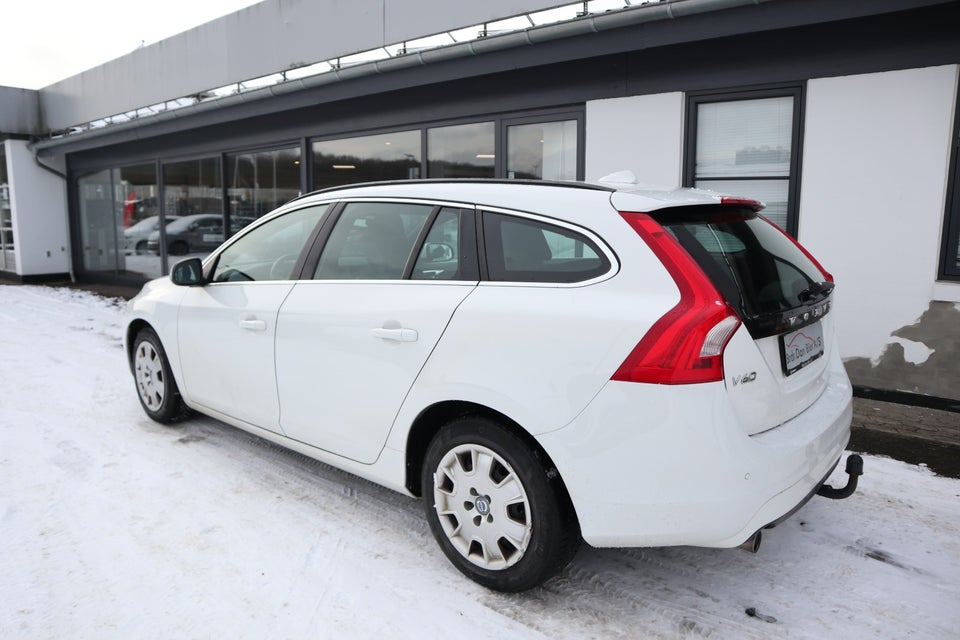 Volvo V60 2,0 D3 136 Momentum aut. 5d