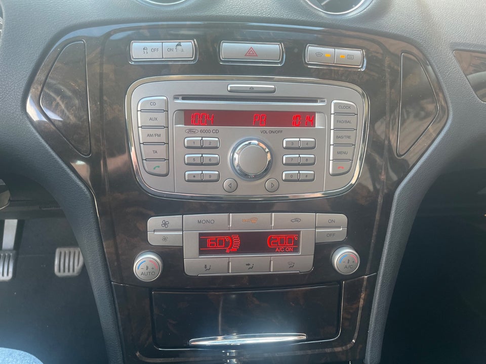 Ford Mondeo 2,0 TDCi 130 Ghia 5d