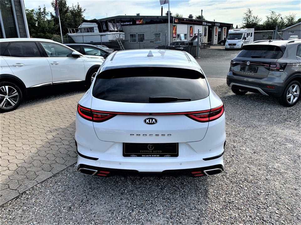 Kia ProCeed 1,6 T-GDi GT DCT 5d