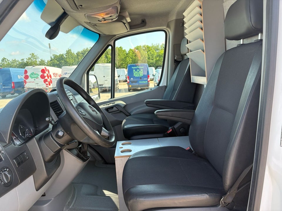 Mercedes Sprinter 316 2,2 CDi R2 Kassevogn aut. 5d