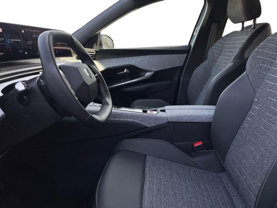 Peugeot e-5008 77 Allure 7prs 5d