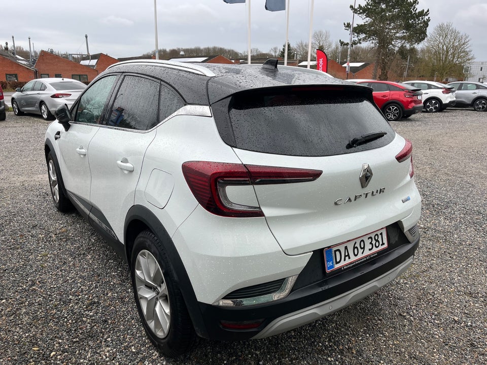 Renault Captur 1,6 E-Tech Intens 5d