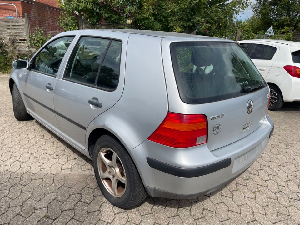 VW Golf IV 1,6 Comfortline aut. 5d