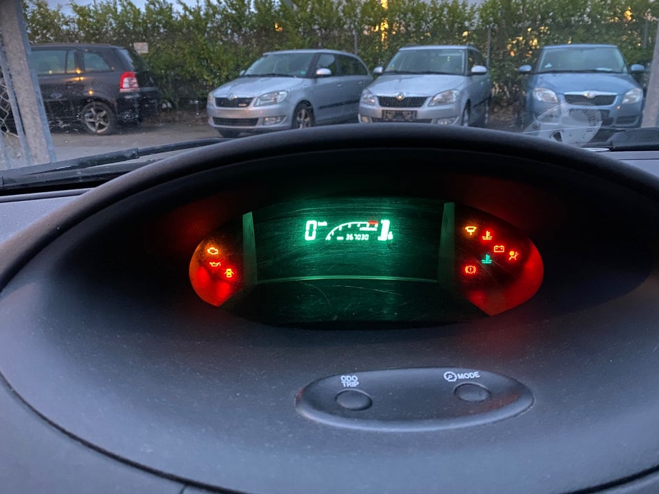 Toyota Yaris 1,4 D-4D Terra 5d