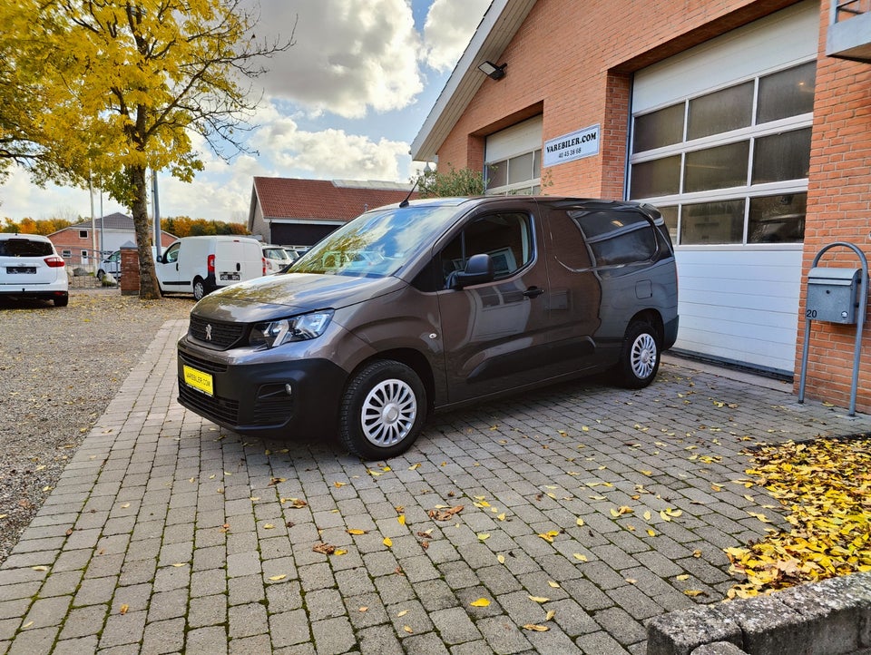 Peugeot Partner 1,5 BlueHDi 130 L2V2 Plus EAT8 Van