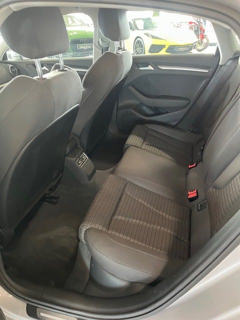 Audi A3 1,4 TFSi 150 Attraction 4d