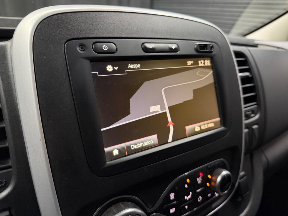 Renault Trafic T29 2,0 dCi 145 L2H1 EDC