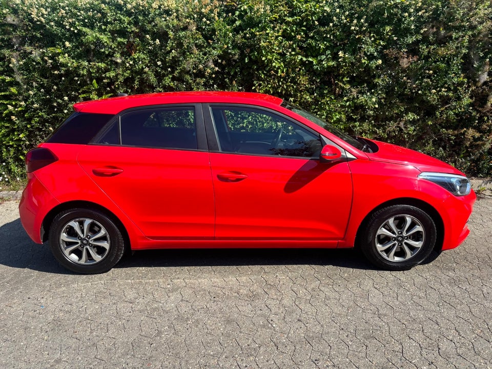 Hyundai i20 1,0 T-GDi Advanced DCT 5d