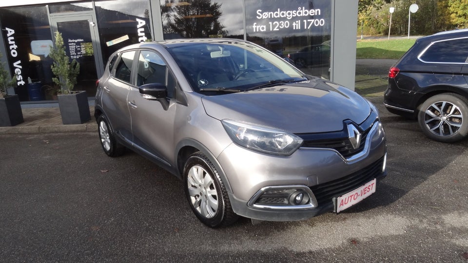 Renault Captur 0,9 TCe 90 Expression 5d
