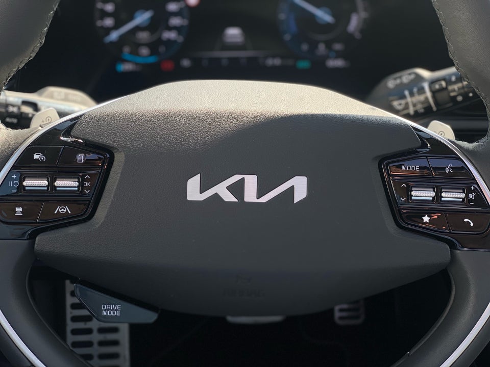 Kia Niro 64 EV Upgrade 5d