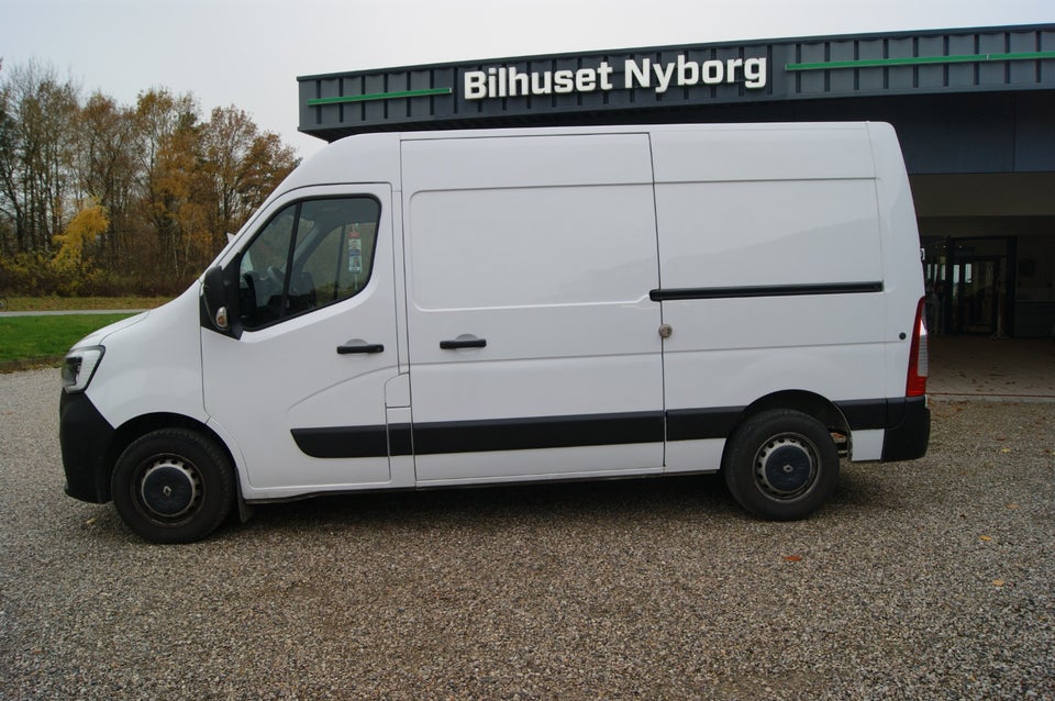 Renault Master III T33 2,3 dCi 125 L2H2 Kassevogn