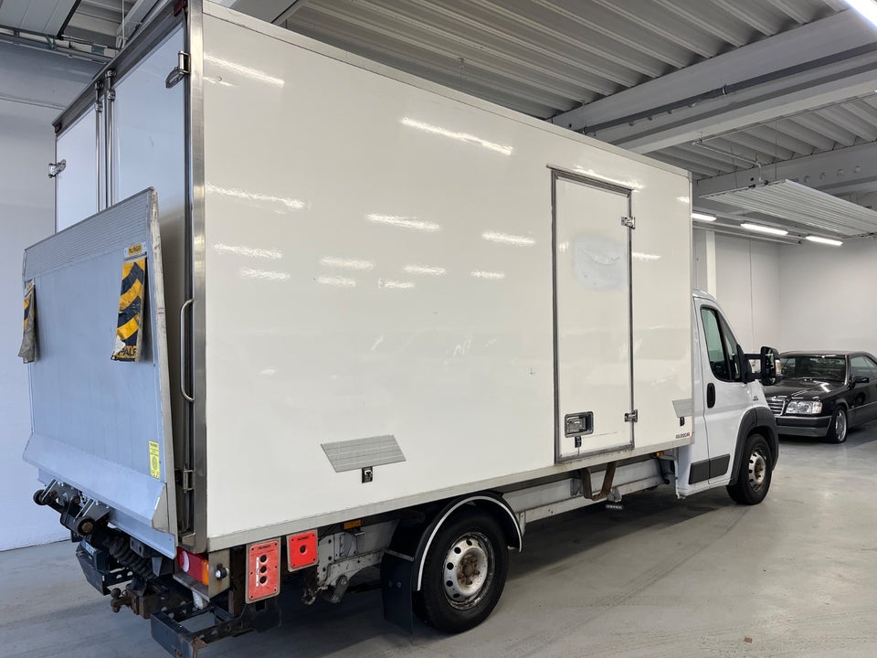 Fiat Ducato 35 2,3 MJT 150 Alukasse m/lift+køl 2d