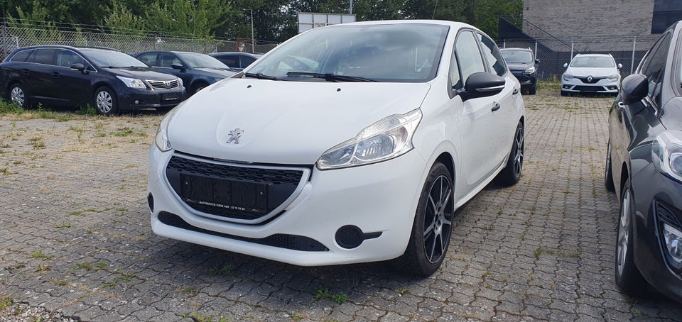 Peugeot 208 1,0 VTi Access 5d