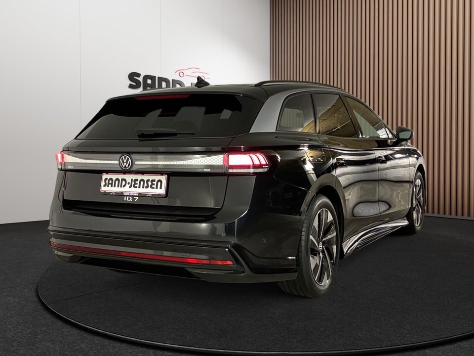 VW ID.7 77 Style Tourer 5d