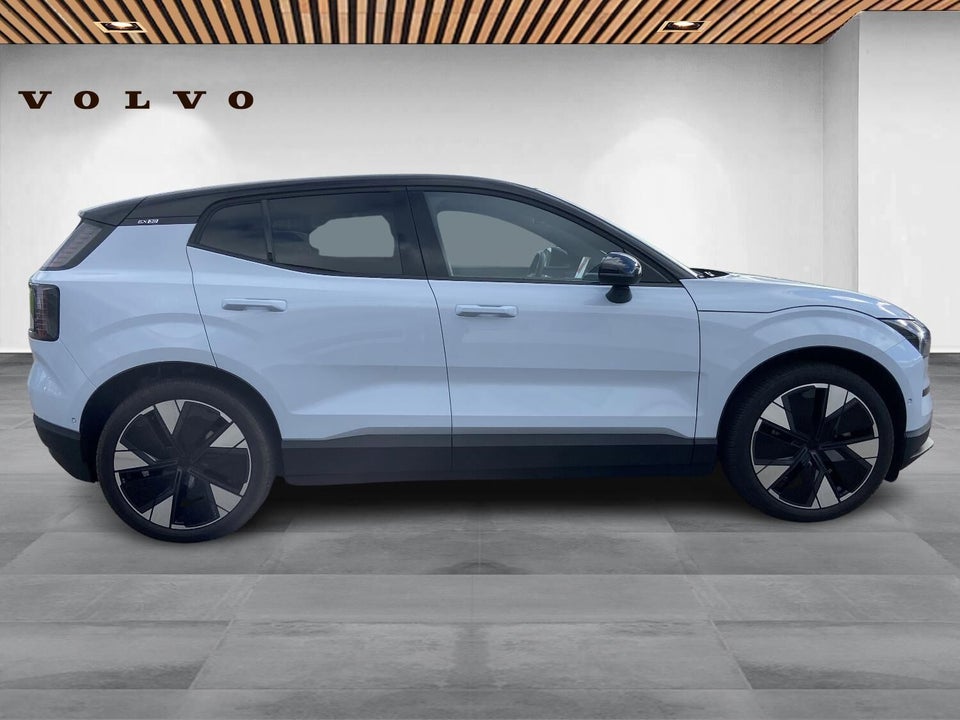 Volvo EX30 Extended Range Ultra 5d