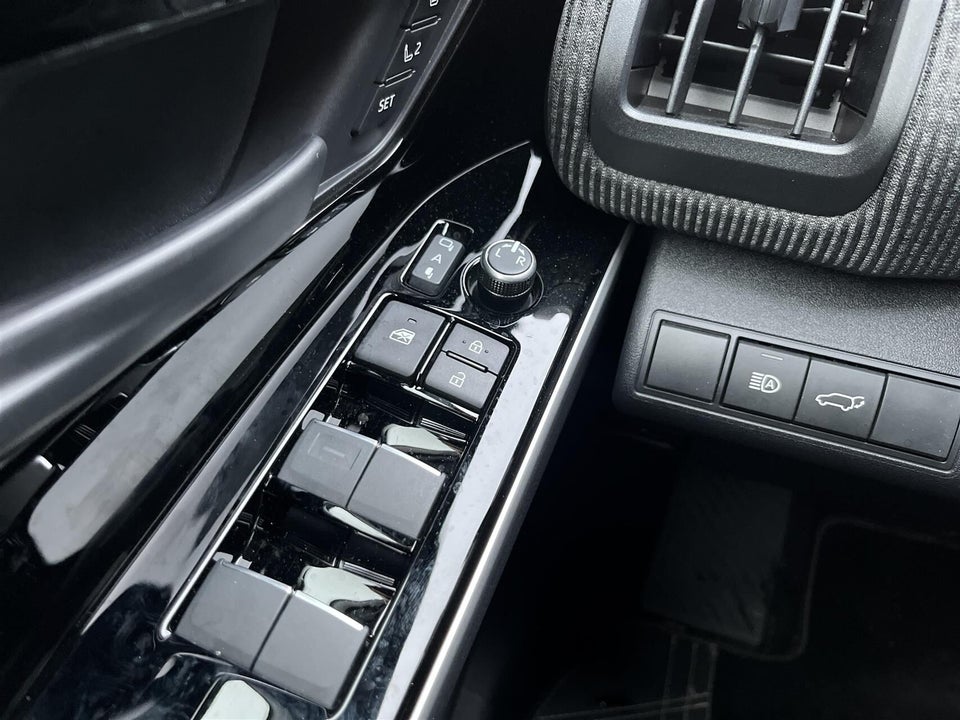 Toyota bZ4X Executive 5d