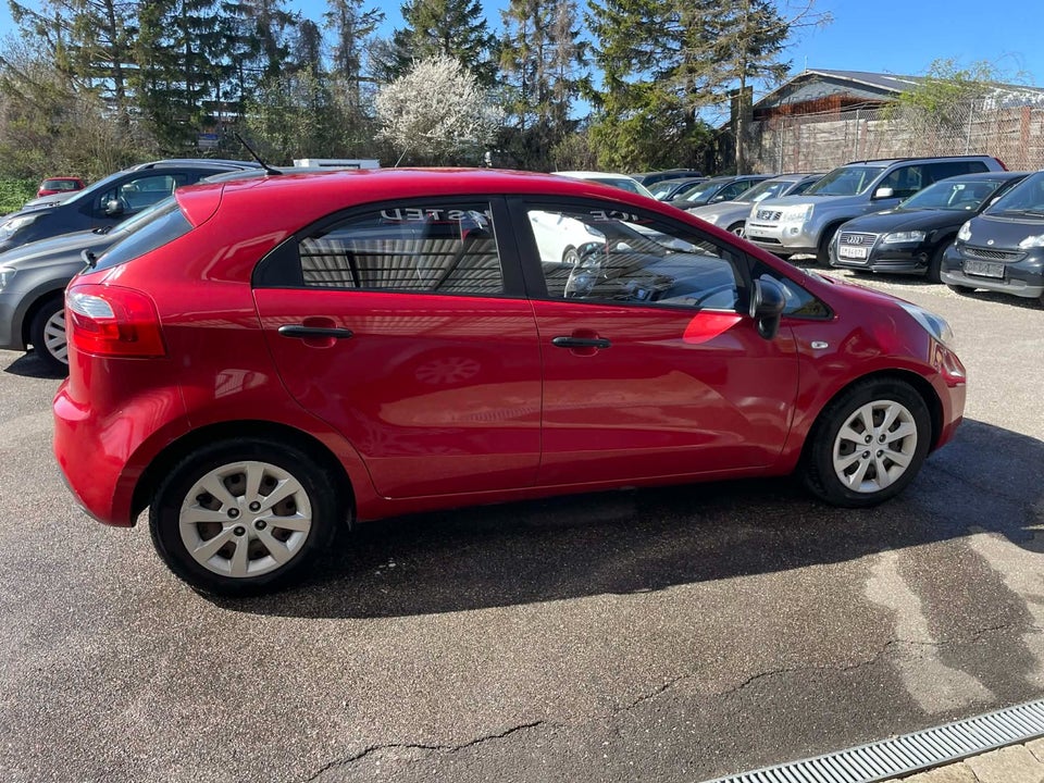 Kia Rio 1,2 CVVT Concept 5d