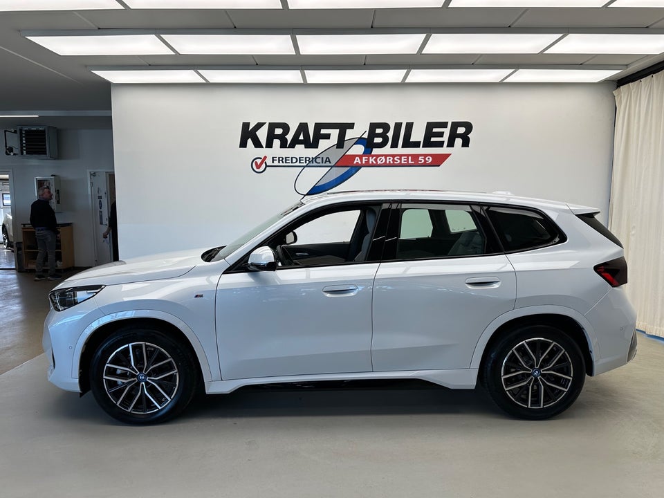 BMW iX1 xDrive30 M-Sport 5d