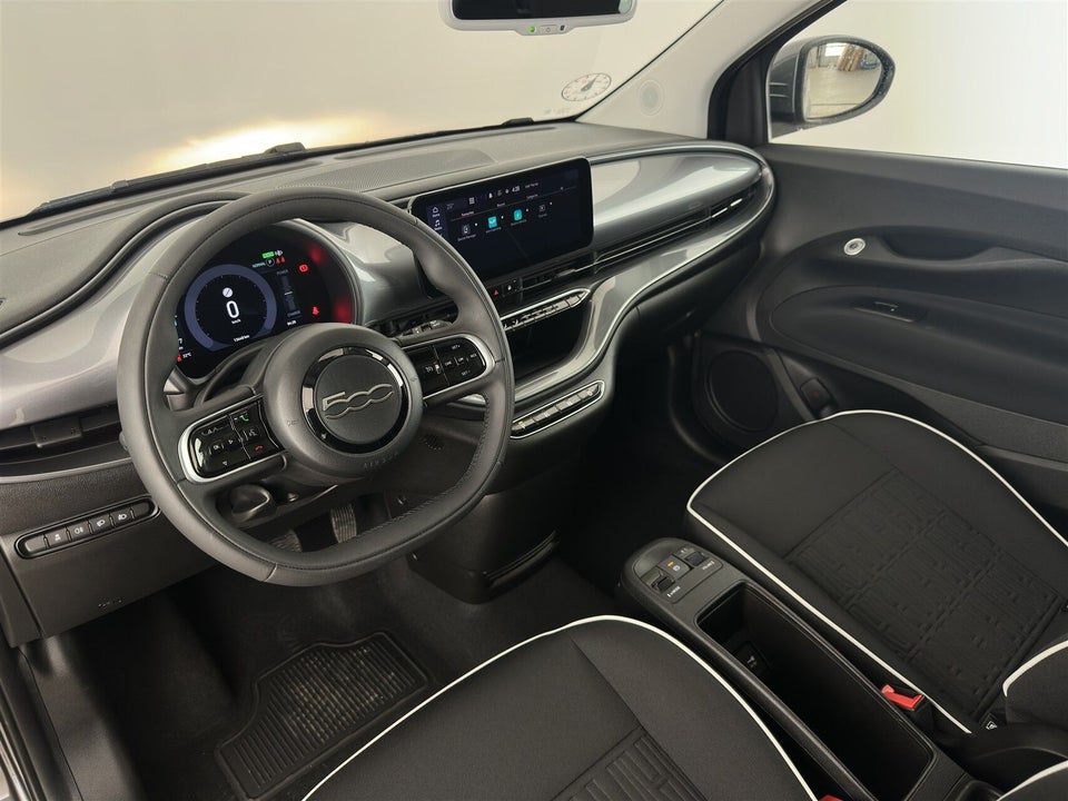Fiat 500e 42 Icon 3d