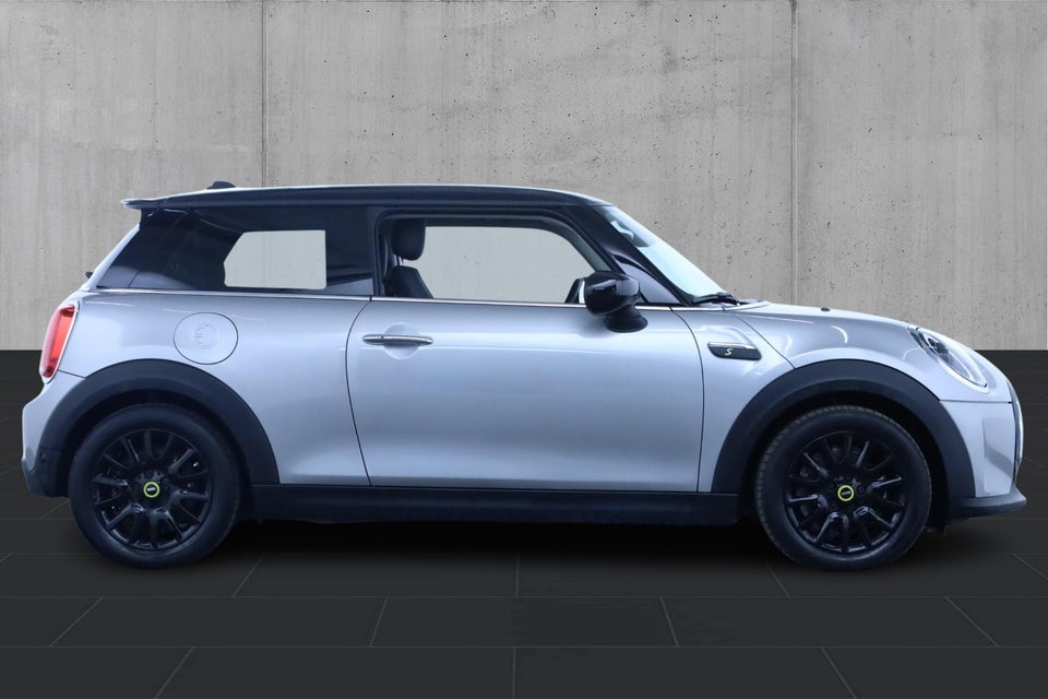 MINI Cooper SE Classic Trim 3d