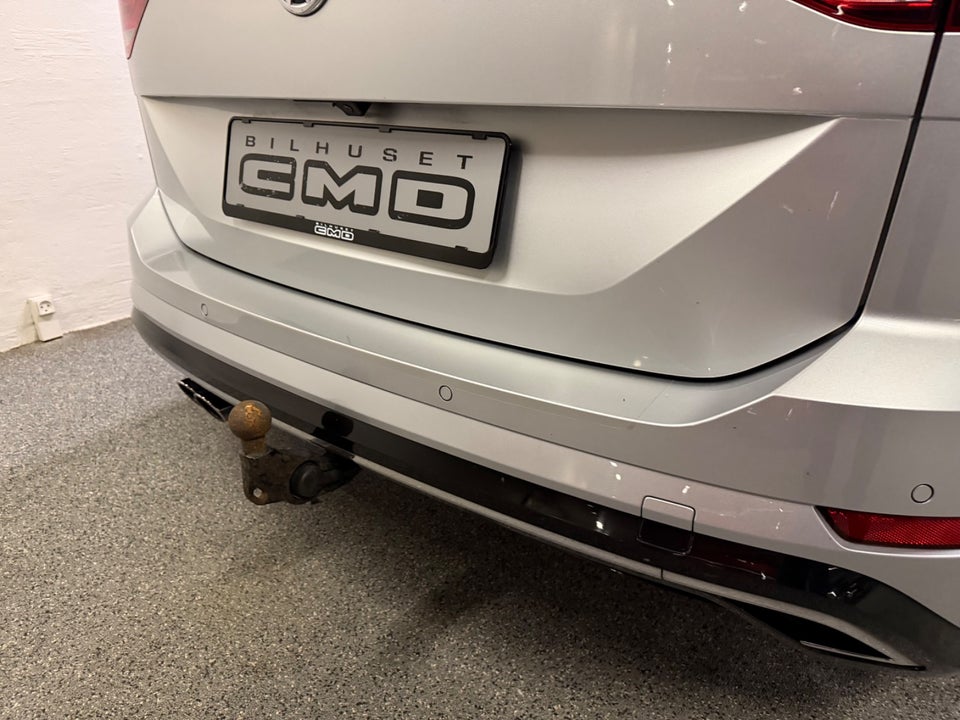 VW Touran 1,8 TSi 180 R-line DSG 7prs 5d