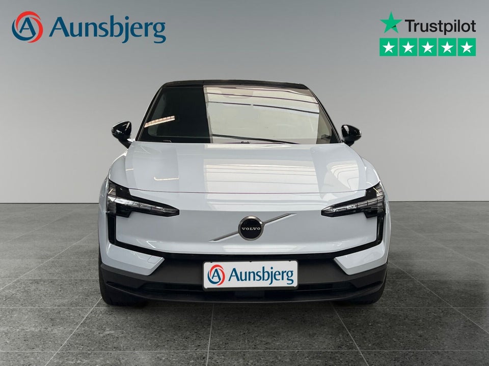 Volvo EX30 Standard Range Plus 5d