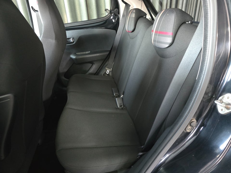 Peugeot 108 1,0 e-VTi 69 Allure 5d