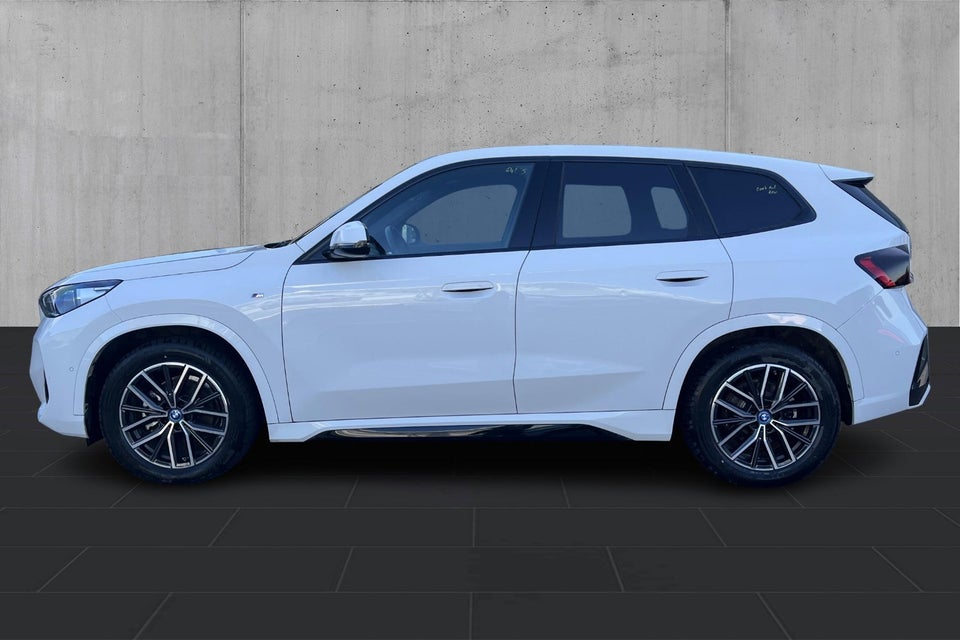 BMW iX1 eDrive20 M-Sport 5d
