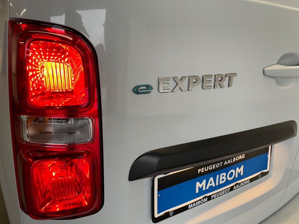 Peugeot e-Expert 75 L2 Premium Van