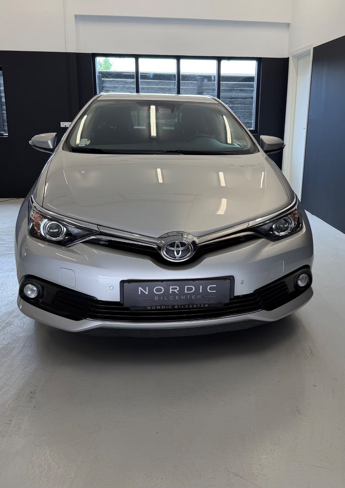 Toyota Auris 1,2 T T2 Comfort 5d