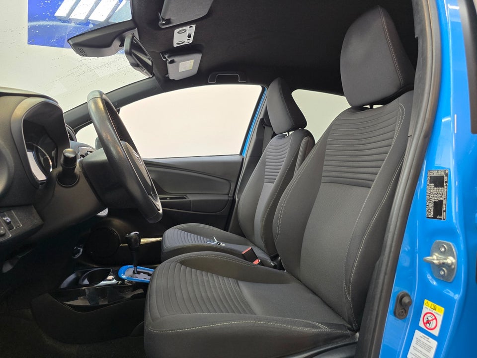 Toyota Yaris 1,5 Hybrid H3 Limited e-CVT 5d