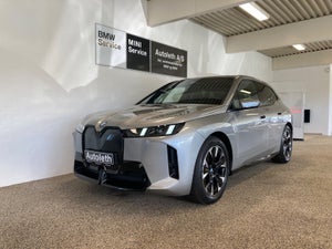 BMW iX, modelår 2025, 21,000 km