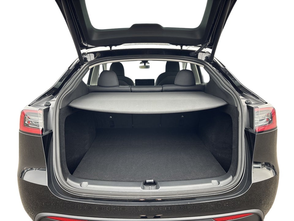 Tesla Model Y Long Range AWD 5d