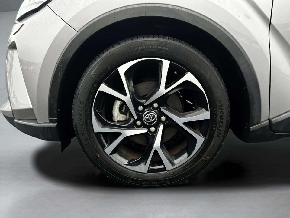 Toyota C-HR 1,8 Hybrid C-LUB Premium CVT 5d