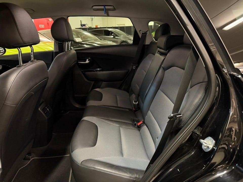 Kia e-Niro 64 Premium 5d