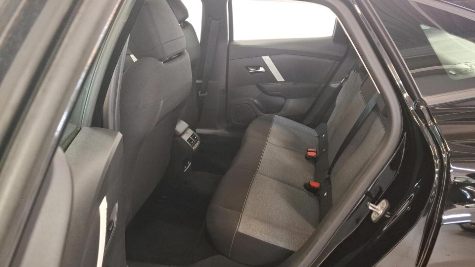 Citroën ë-C4 X 50 Shine Pack 4d