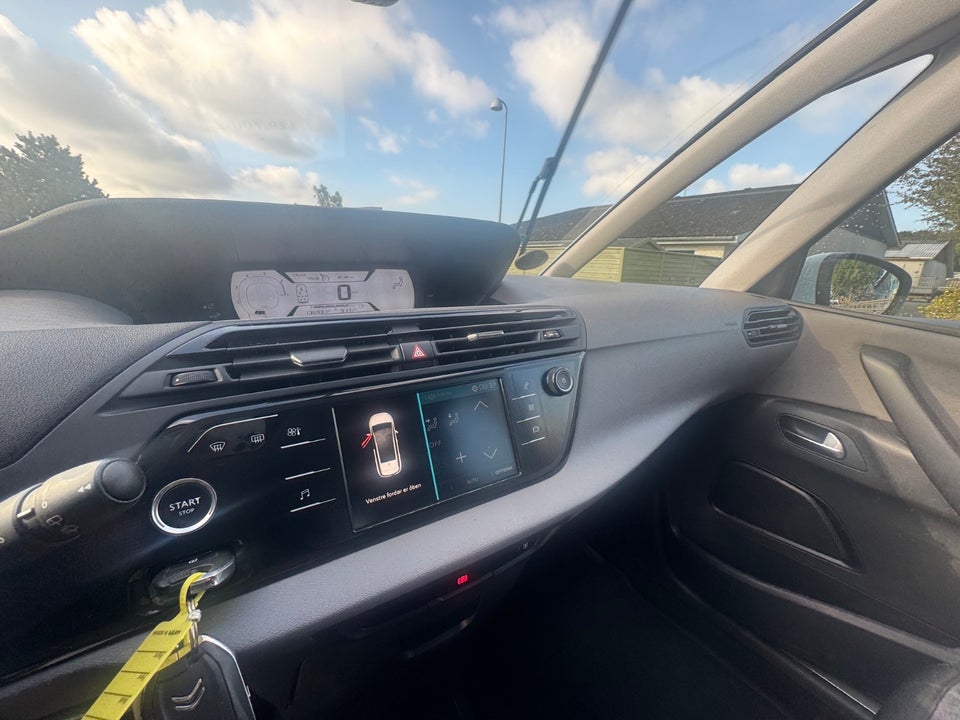 Citroën Grand C4 Picasso 1,2 PureTech 130 Funky 7prs 5d