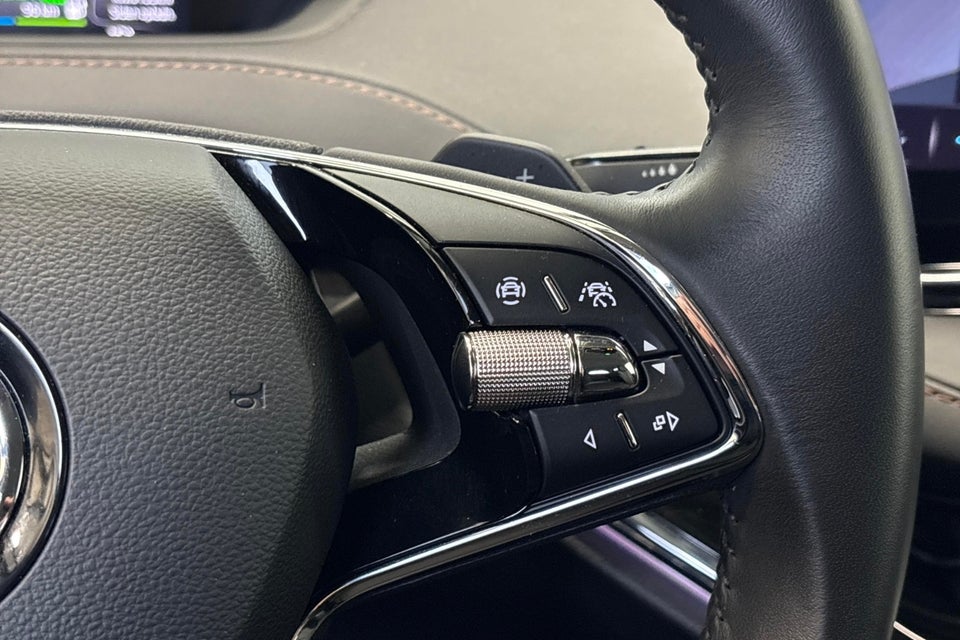 Skoda Enyaq 80 iV Suite 5d