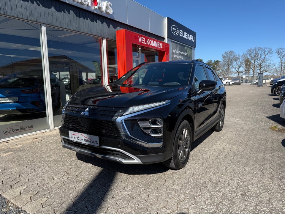 Mitsubishi Eclipse Cross 2,4 PHEV Intense CVT 4WD 5d