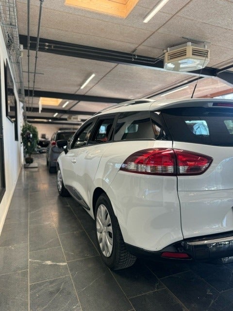 Renault Clio IV 0,9 TCe 90 Zen Sport Tourer 5d