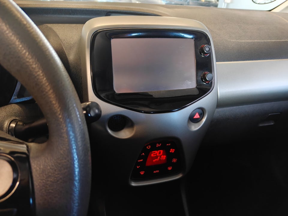 Citroën C1 1,2 PureTech Feel 5d