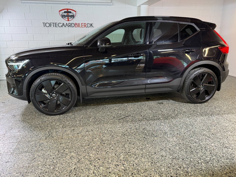 Volvo EX40 Twin Performance Ultra Black Edition 5d