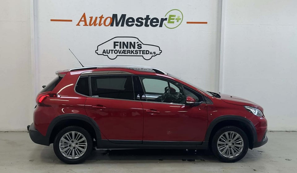 Peugeot 2008 1,2 e-THP 110 Allure Sky 5d