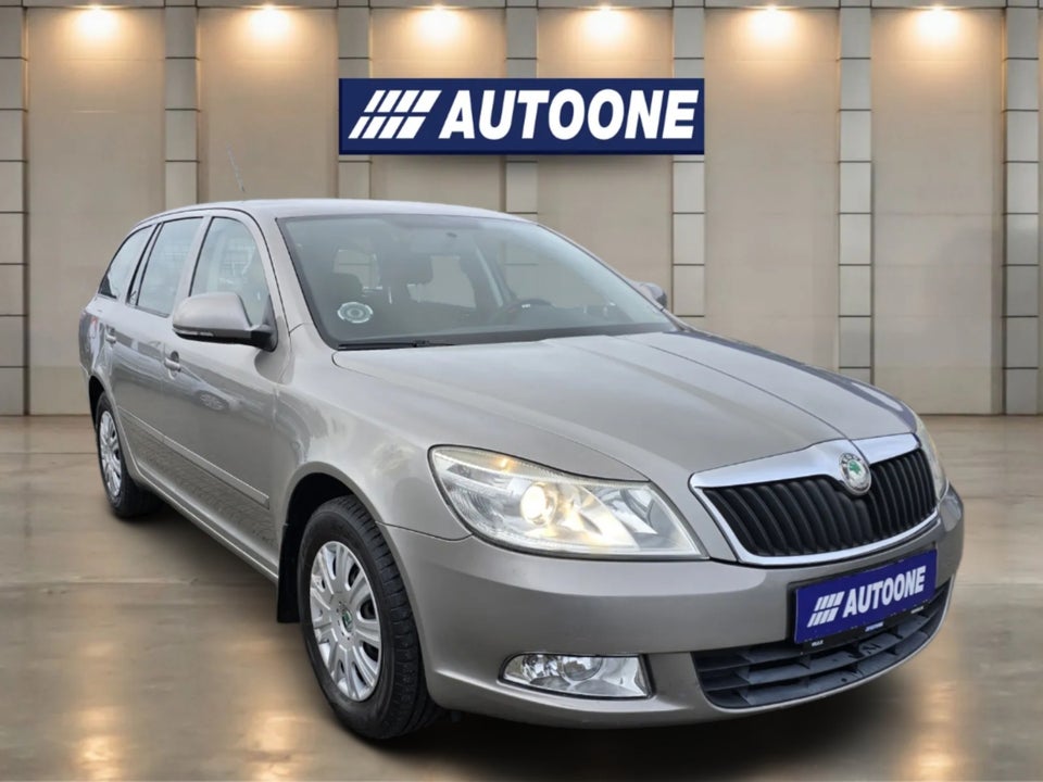 Skoda Octavia 1,8 TSi 160 Ambiente Combi 5d